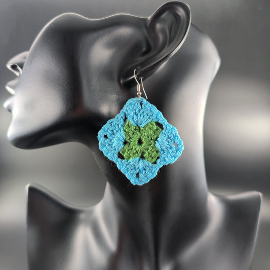 Granny Square Crochet Earrings – Handmade by Lutalica. Blue & Green. Gift-ready packaging. 4cm x 4cm