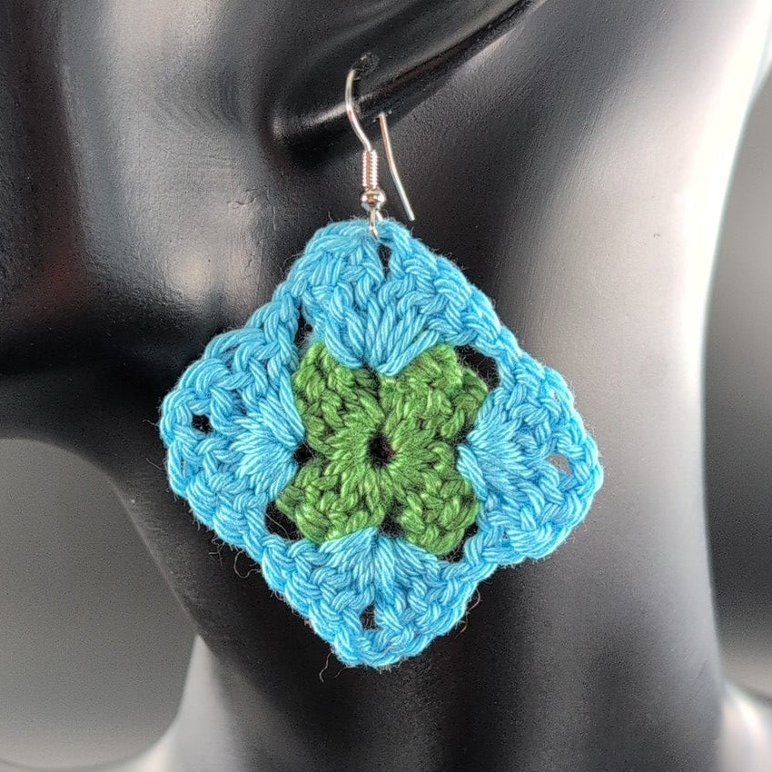 Granny Square Crochet Earrings – Handmade by Lutalica. Blue & Green. Gift-ready packaging. 4cm x 4cm