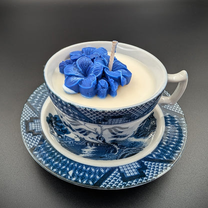 Vintage Teacup Scented Candle – Blue Birds. Scent: Lutalica Spa Day.