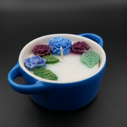 Rustic_Blues._Scented_candle_in_vintage_ovenpot